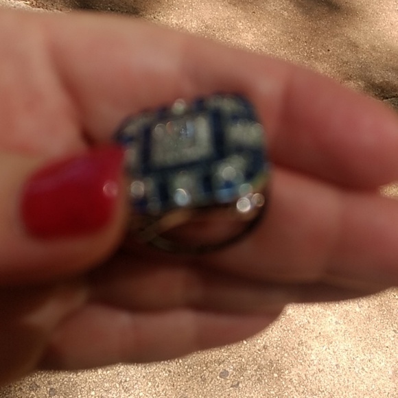 Sold Blue and white sapphire ring - Picture 6 of 6